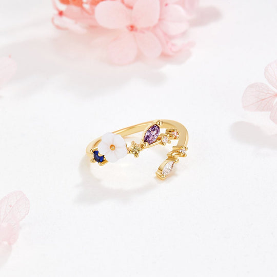 LAYLA CRYSTAL WHITE BLOSSOM RINGS GOLD